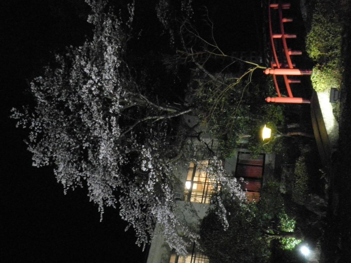 Kouraku Hotell Misasa Exteriör bild
