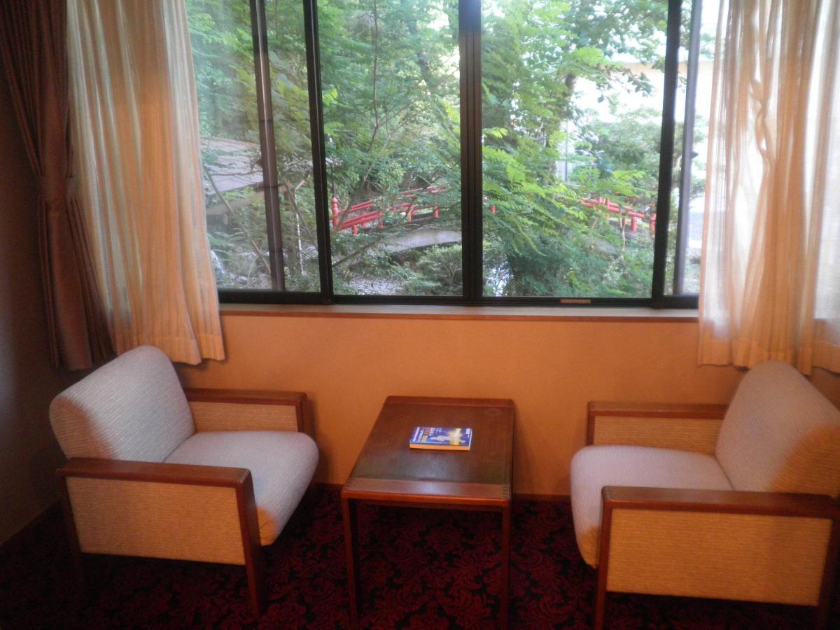 Kouraku Hotell Misasa Exteriör bild
