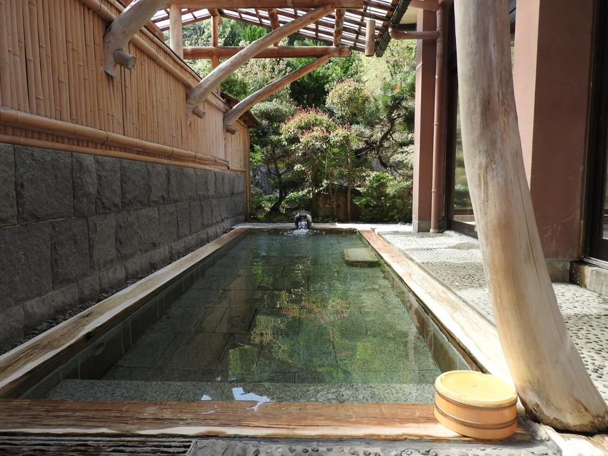 Kouraku Hotell Misasa Exteriör bild